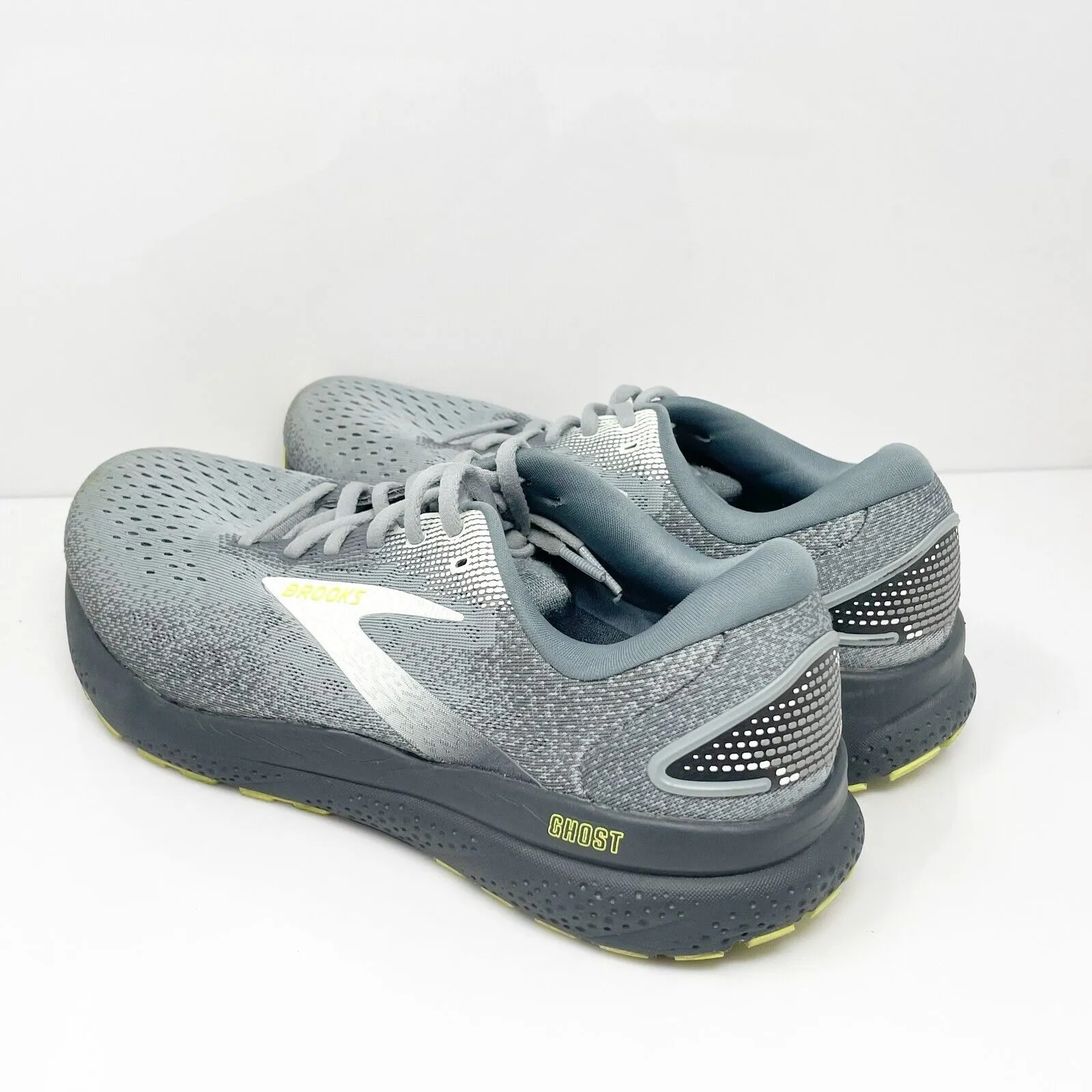 Brooks Mens Ghost 16 1104182E040 Gray Running Shoes Sneakers Size 10.5 EE