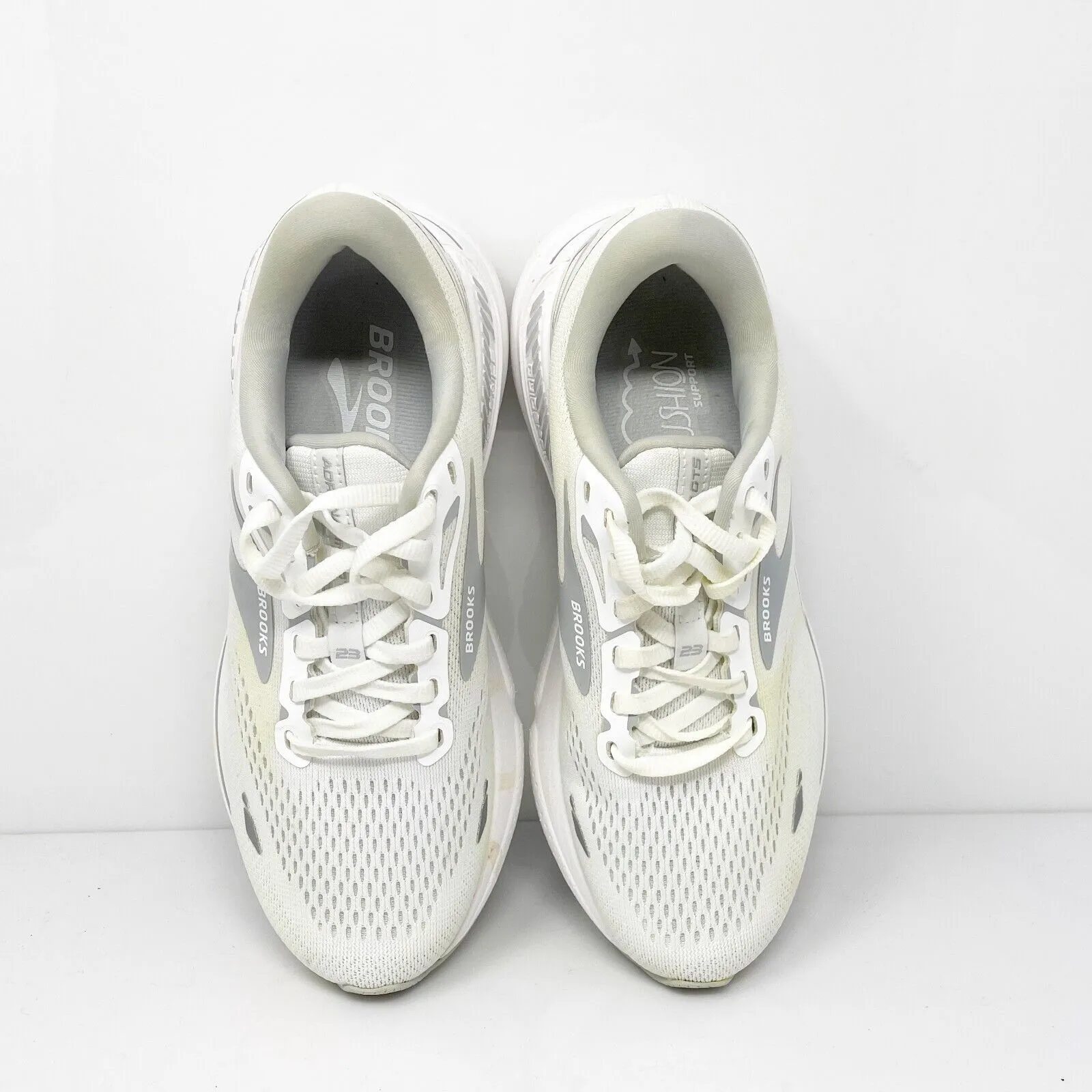 Brooks Womens Adrenaline GTS 23 1203811B104 White Running Shoes Sneakers Sz 7 B