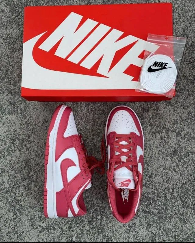 Nike Dunk Low Archeo Pink DS