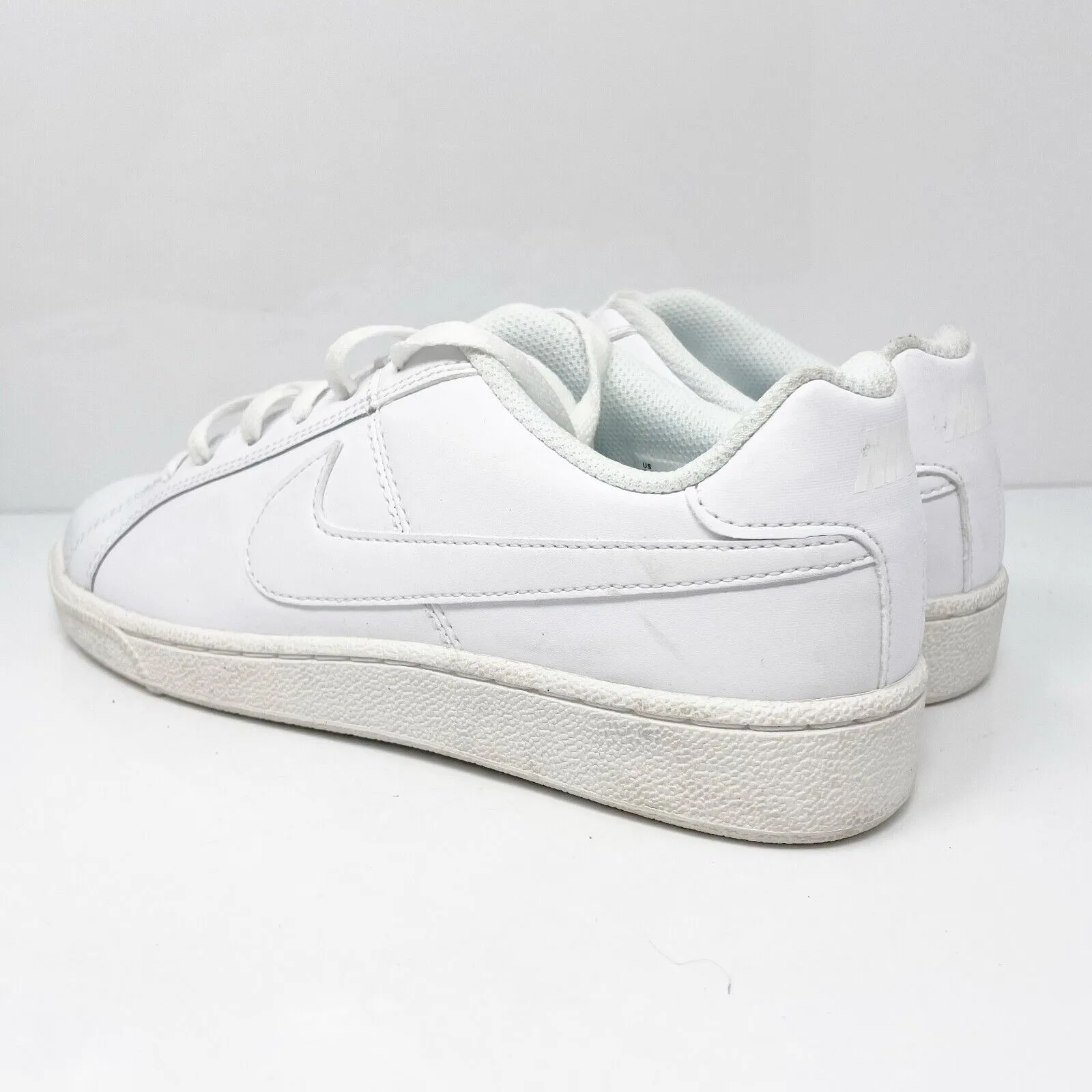 Nike Womens Court Royale 749867-105 White Casual Shoes Sneakers Size 7.5